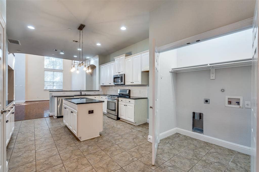 4667 Edith Street, Plano, TX 75024 4667 Edith Street, Plano, TX 75024