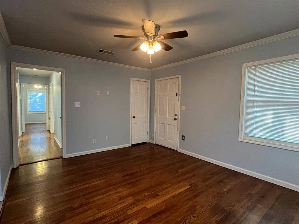 4816 Sherwood Drive, River Oaks, TX 76114