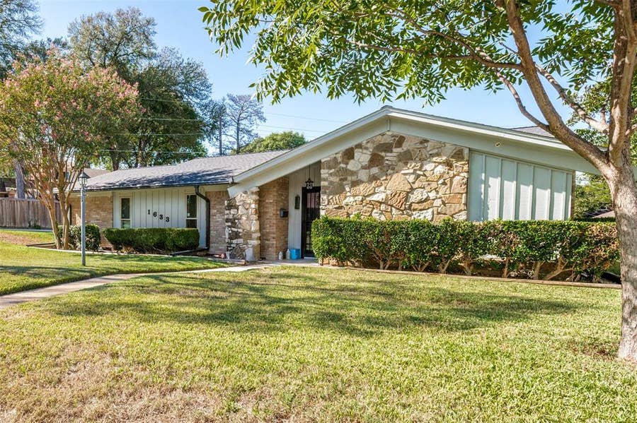 Property photo for 1633 Hanging Cliff Drive, Dallas, TX