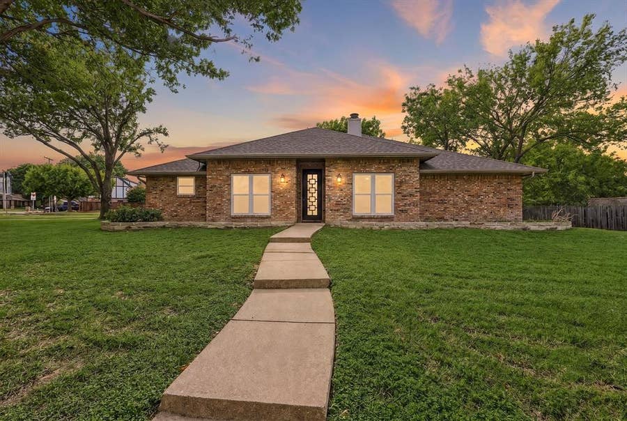 Property photo for 2040 Aspen Place, Lewisville, TX