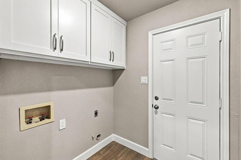 2040 Aspen Place, Lewisville, TX 75077