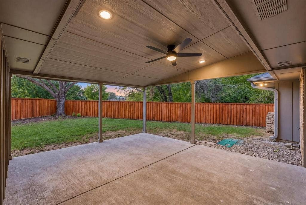 2040 Aspen Place, Lewisville, TX 75077