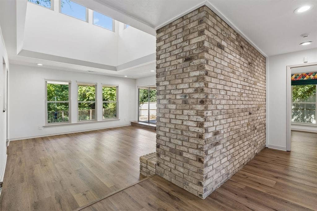 6720 Robin Willow Court, Dallas, TX 75248 6720 Robin Willow Court, Dallas, TX 75248