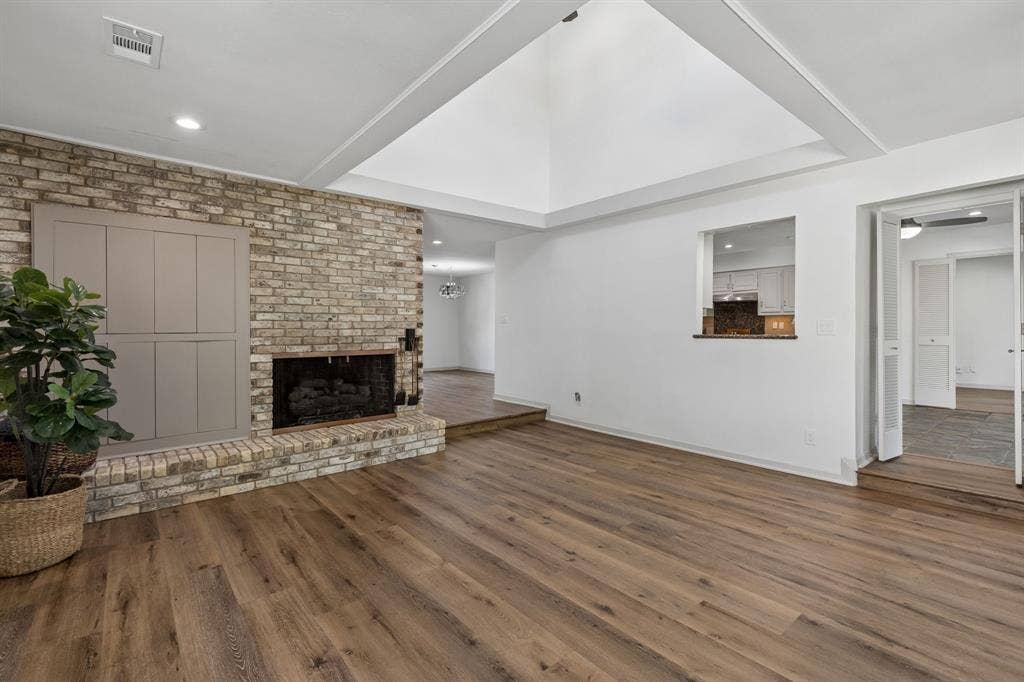 6720 Robin Willow Court, Dallas, TX 75248 6720 Robin Willow Court, Dallas, TX 75248