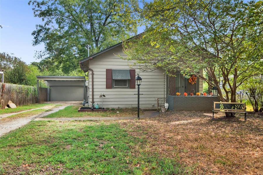 Property photo for 1720 S Fannin Avenue, Denison, TX