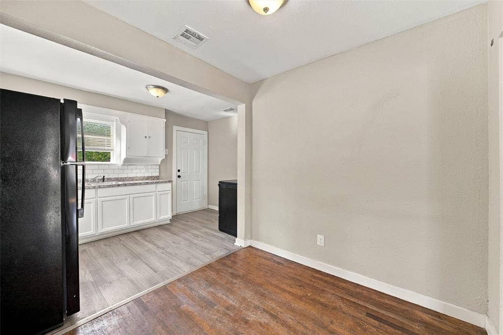1001 Preston Street, Waco, TX 76704 1001 Preston Street, Waco, TX 76704