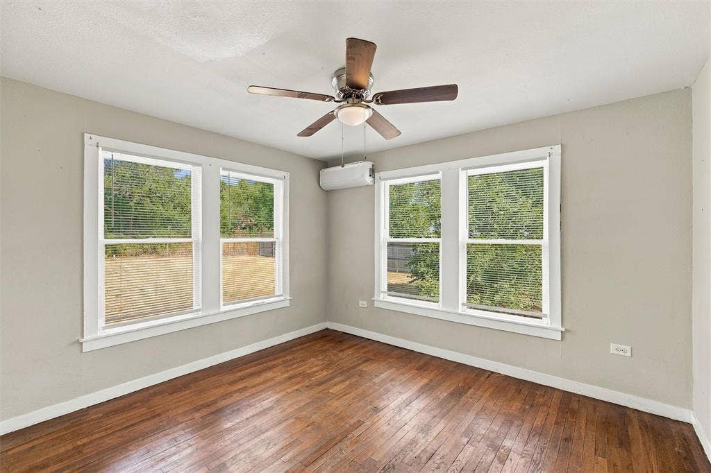 1001 Preston Street, Waco, TX 76704 1001 Preston Street, Waco, TX 76704