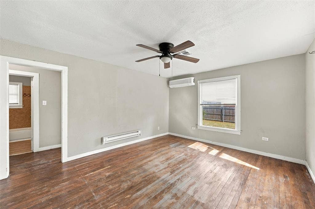 1001 Preston Street, Waco, TX 76704 1001 Preston Street, Waco, TX 76704