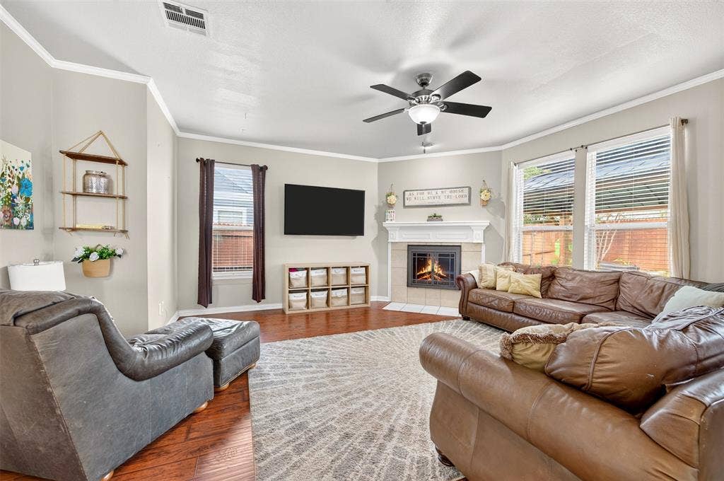 9928 Tanglebrush Drive, McKinney, TX 75072 9928 Tanglebrush Drive, McKinney, TX 75072