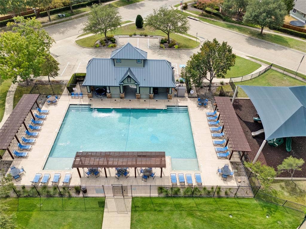 9928 Tanglebrush Drive, McKinney, TX 75072 9928 Tanglebrush Drive, McKinney, TX 75072