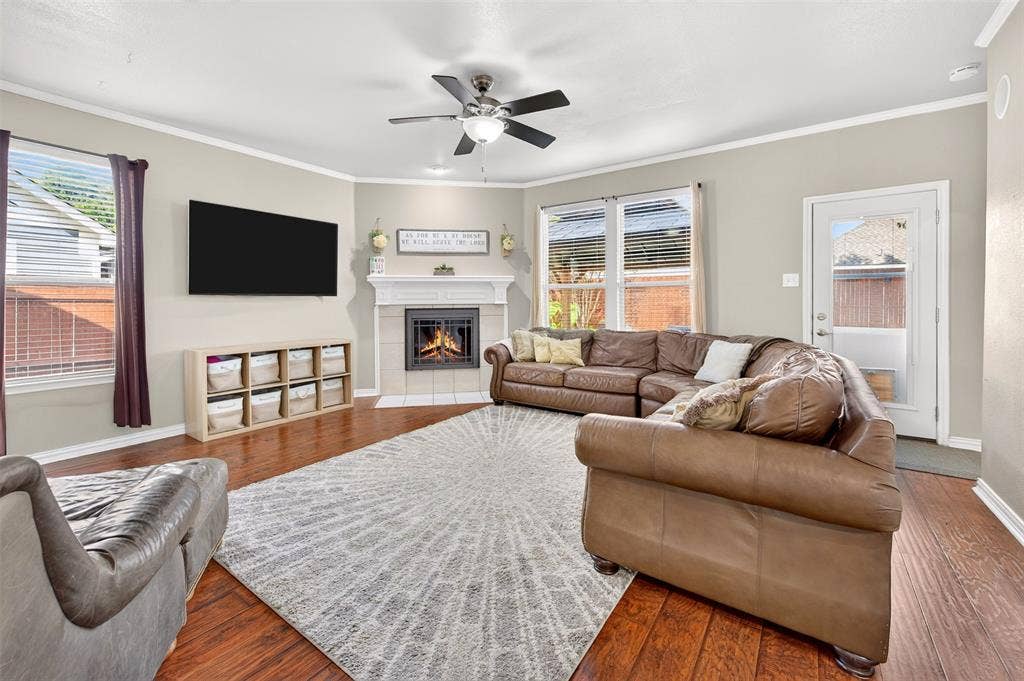 9928 Tanglebrush Drive, McKinney, TX 75072 9928 Tanglebrush Drive, McKinney, TX 75072
