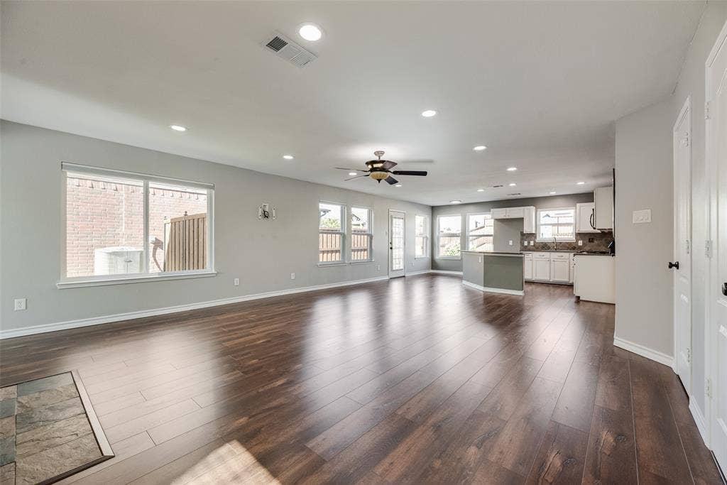 905 Elizabeth Drive, Lewisville, TX 75067 905 Elizabeth Drive, Lewisville, TX 75067