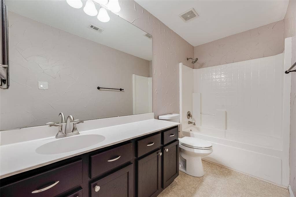 905 Elizabeth Drive, Lewisville, TX 75067 905 Elizabeth Drive, Lewisville, TX 75067