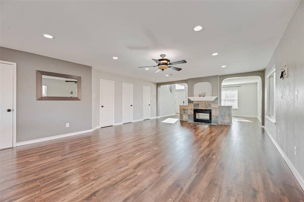 905 Elizabeth Drive, Lewisville, TX 75067 905 Elizabeth Drive, Lewisville, TX 75067