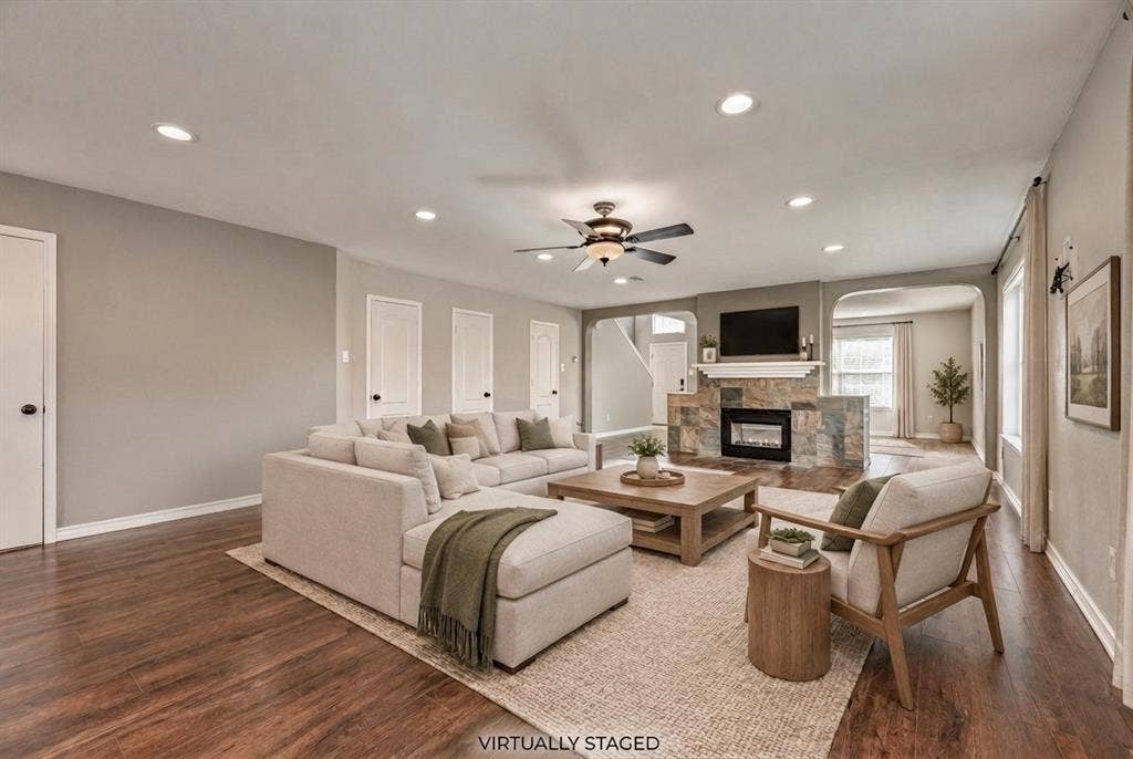 905 Elizabeth Drive, Lewisville, TX 75067 905 Elizabeth Drive, Lewisville, TX 75067