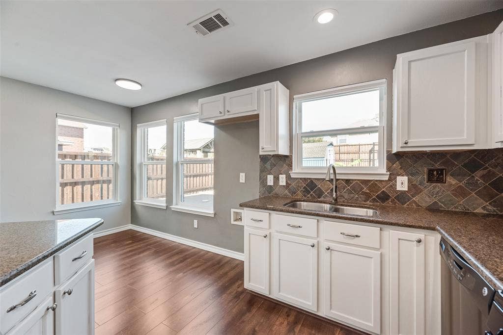 905 Elizabeth Drive, Lewisville, TX 75067 905 Elizabeth Drive, Lewisville, TX 75067