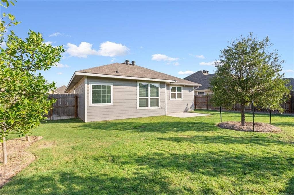 4029 Centerfire Road, Waco, TX 76705 4029 Centerfire Road, Waco, TX 76705
