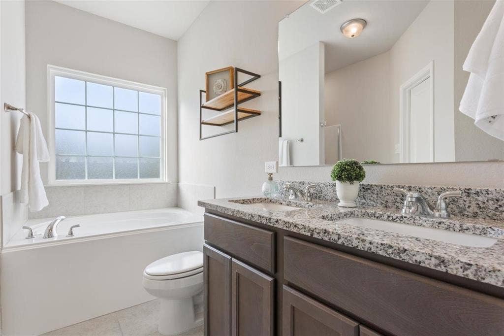 4029 Centerfire Road, Waco, TX 76705 4029 Centerfire Road, Waco, TX 76705