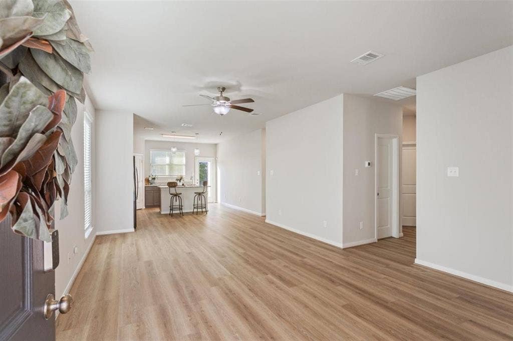 4029 Centerfire Road, Waco, TX 76705 4029 Centerfire Road, Waco, TX 76705
