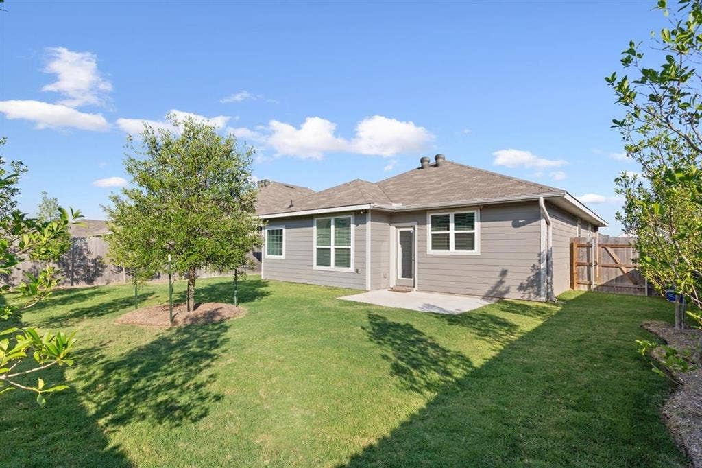 4029 Centerfire Road, Waco, TX 76705 4029 Centerfire Road, Waco, TX 76705