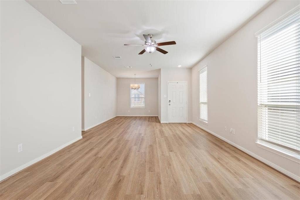 4029 Centerfire Road, Waco, TX 76705 4029 Centerfire Road, Waco, TX 76705