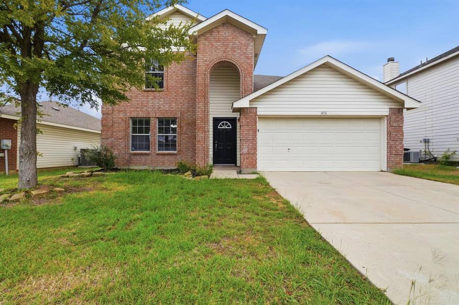 Property photo for 14116 Cochise Drive, Fort Worth, TX