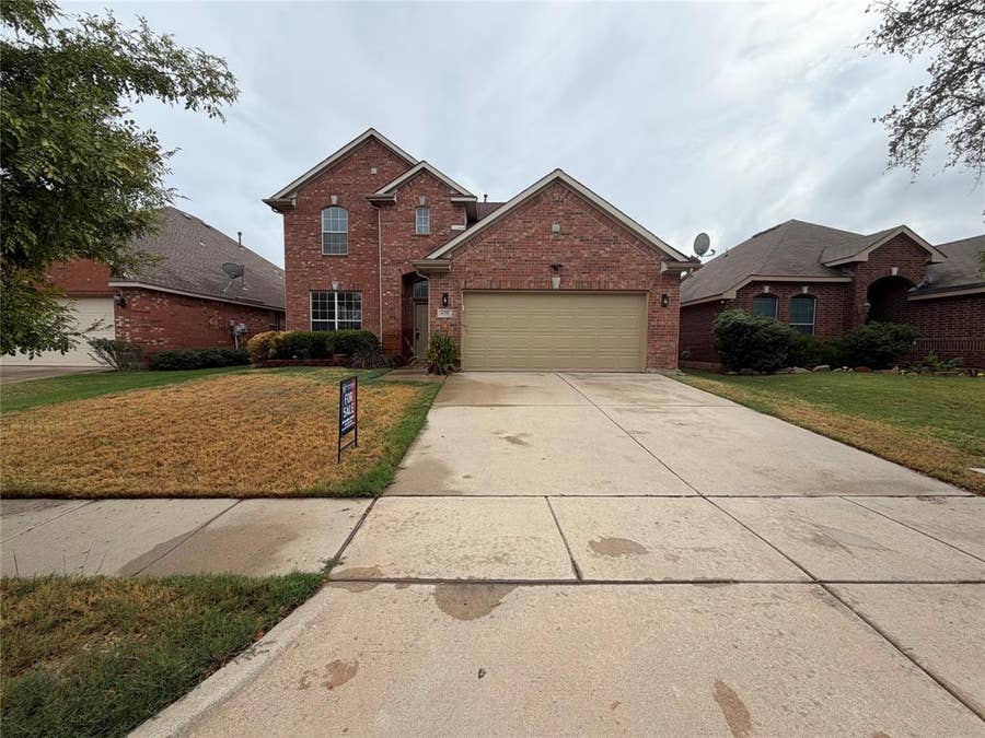 Property photo for 620 Darlington Trail, Fort Worth, TX