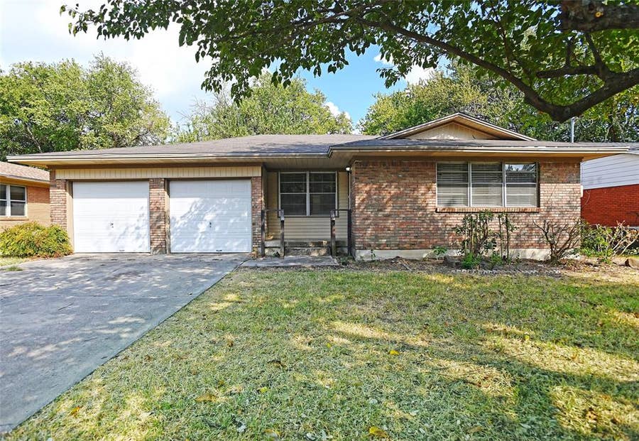 Property photo for 3208 Avon Drive, Denton, TX