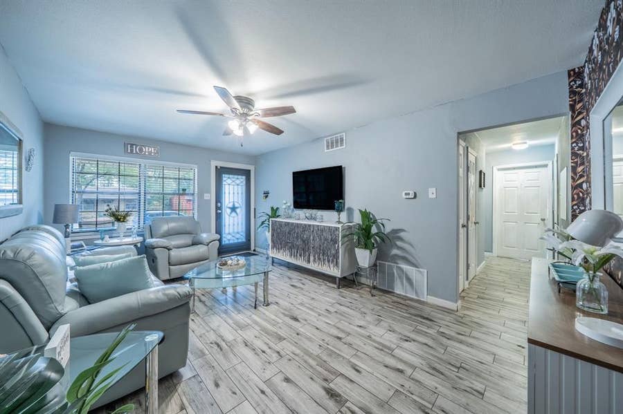 Property photo for 1938 Balla Way, Grand Prairie, TX