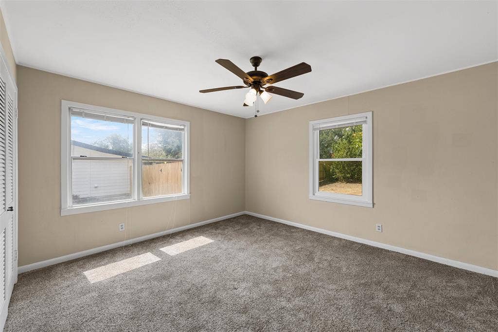 240 S Avenue A, Crawford, TX 76638 240 S Avenue A, Crawford, TX 76638
