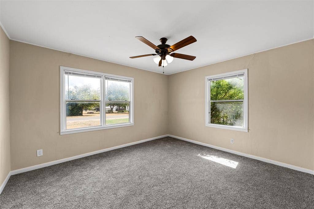 240 S Avenue A, Crawford, TX 76638 240 S Avenue A, Crawford, TX 76638