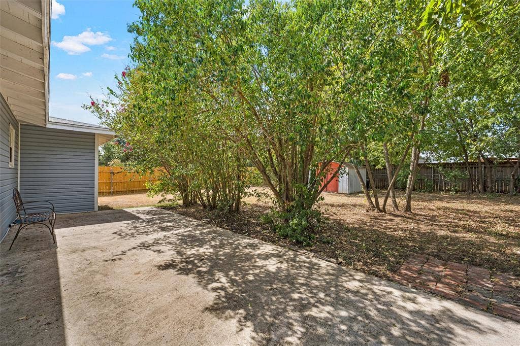 240 S Avenue A, Crawford, TX 76638 240 S Avenue A, Crawford, TX 76638