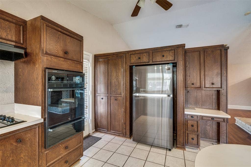 3406 Halifax Drive, Arlington, TX 76013 3406 Halifax Drive, Arlington, TX 76013