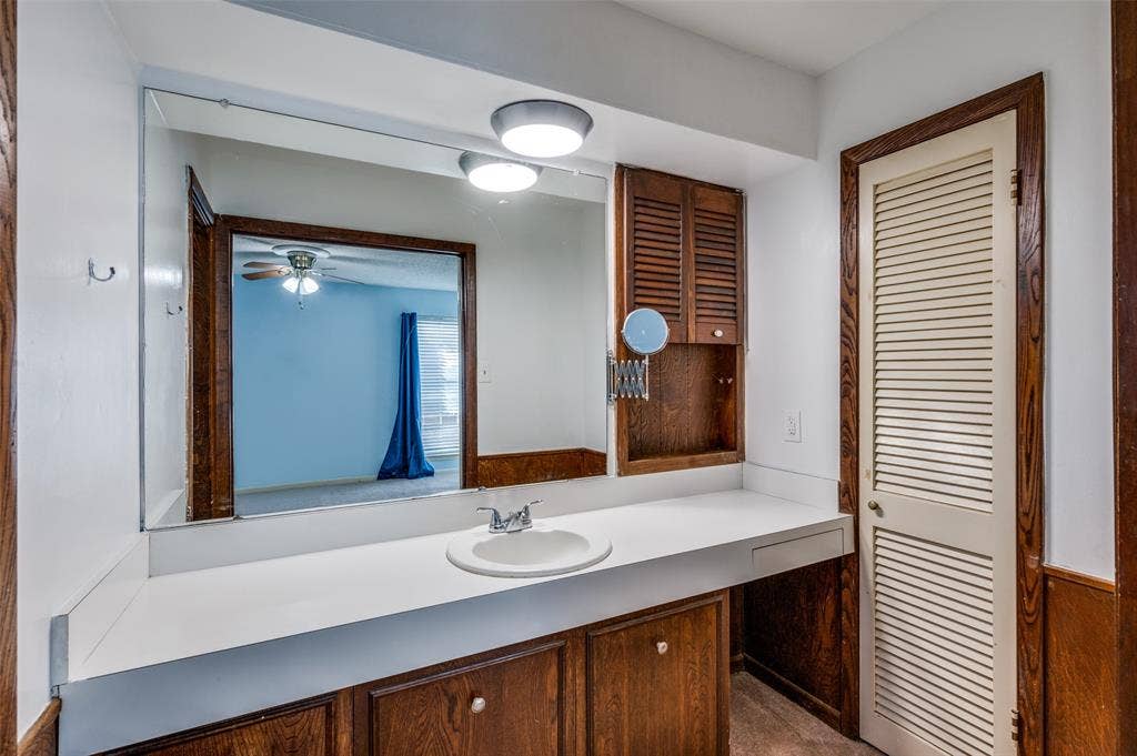 3406 Halifax Drive, Arlington, TX 76013 3406 Halifax Drive, Arlington, TX 76013