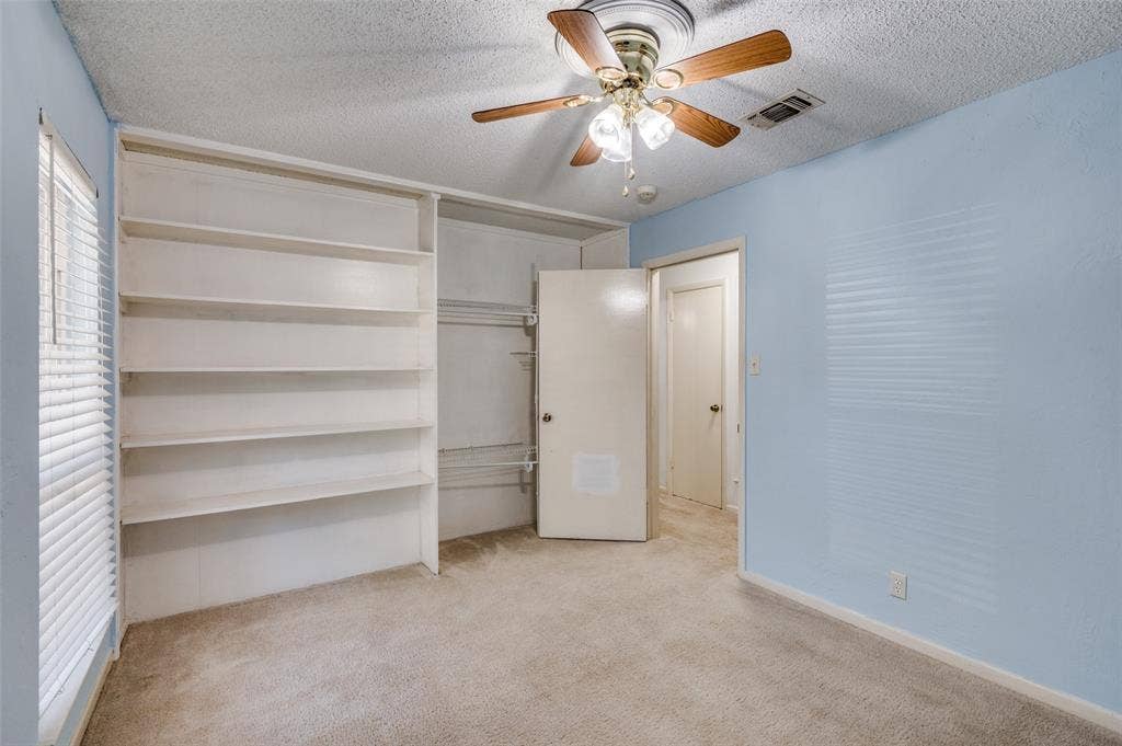 3406 Halifax Drive, Arlington, TX 76013 3406 Halifax Drive, Arlington, TX 76013