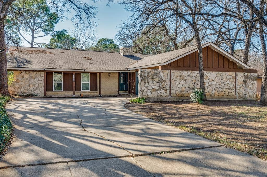 3406 Halifax Drive, Arlington, TX 76013 3406 Halifax Drive, Arlington, TX 76013