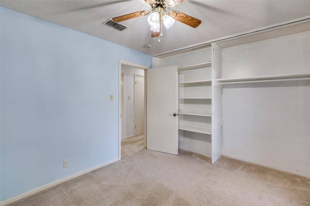 3406 Halifax Drive, Arlington, TX 76013 3406 Halifax Drive, Arlington, TX 76013