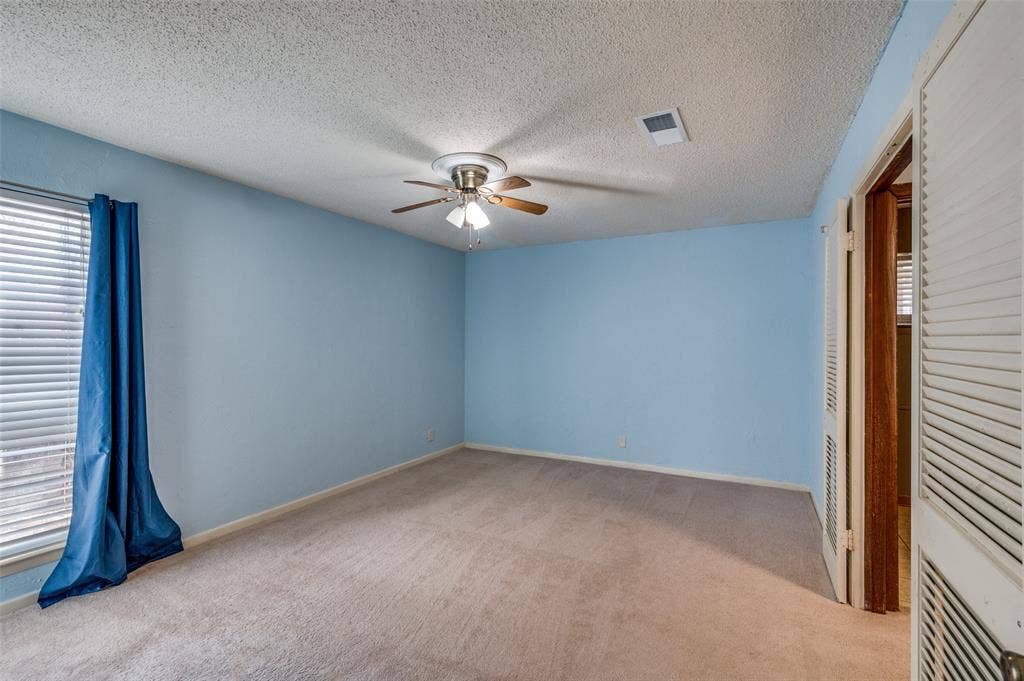 3406 Halifax Drive, Arlington, TX 76013 3406 Halifax Drive, Arlington, TX 76013