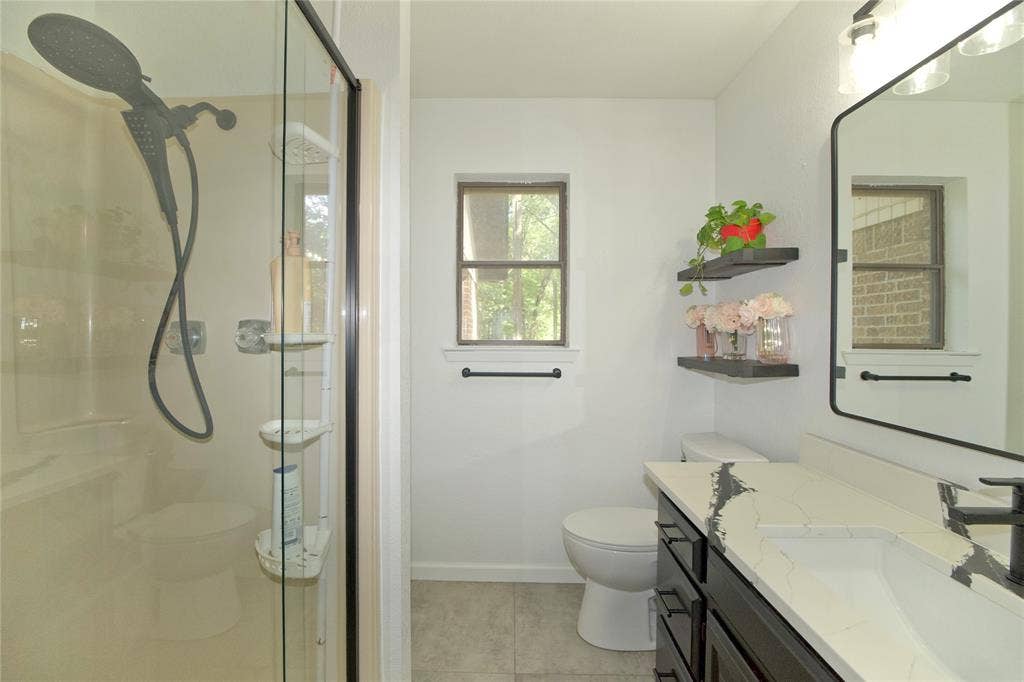 711 County Road 162, Gainesville, TX 76240