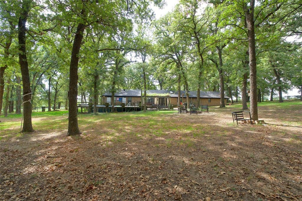 711 County Road 162, Gainesville, TX 76240