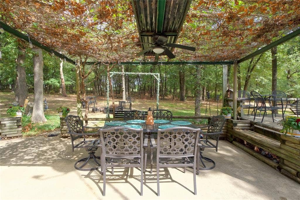 711 County Road 162, Gainesville, TX 76240