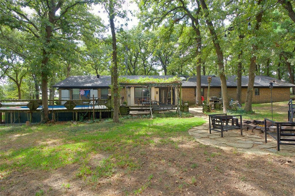 711 County Road 162, Gainesville, TX 76240