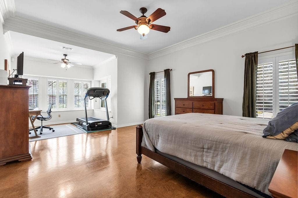 6901 April Way Circle, Plano, TX 75023 6901 April Way Circle, Plano, TX 75023