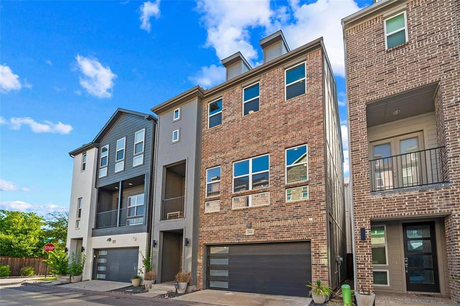 Property photo for 2646 Carolwood Lane, Dallas, TX