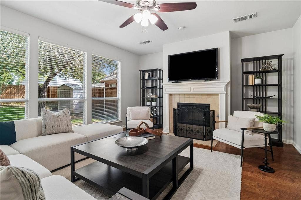417 Rock Ridge Way, McKinney, TX 75072 Recently painted.