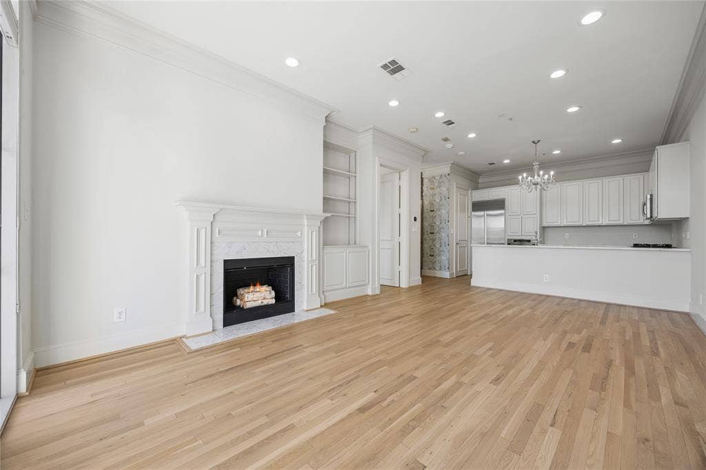 3535 Gillespie Street, #507, Dallas, TX 75219 3535 Gillespie Street, #507, Dallas, TX 75219