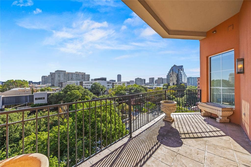 3535 Gillespie Street, #507, Dallas, TX 75219 Spacious balcony featuring tile flooring and beautiful view