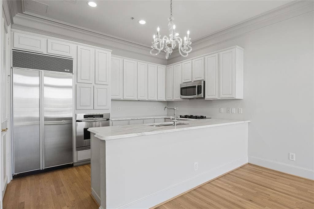 3535 Gillespie Street, #507, Dallas, TX 75219 3535 Gillespie Street, #507, Dallas, TX 75219