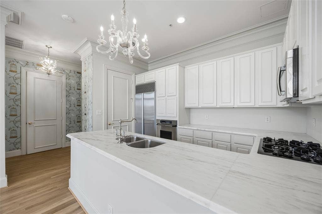 3535 Gillespie Street, #507, Dallas, TX 75219 3535 Gillespie Street, #507, Dallas, TX 75219