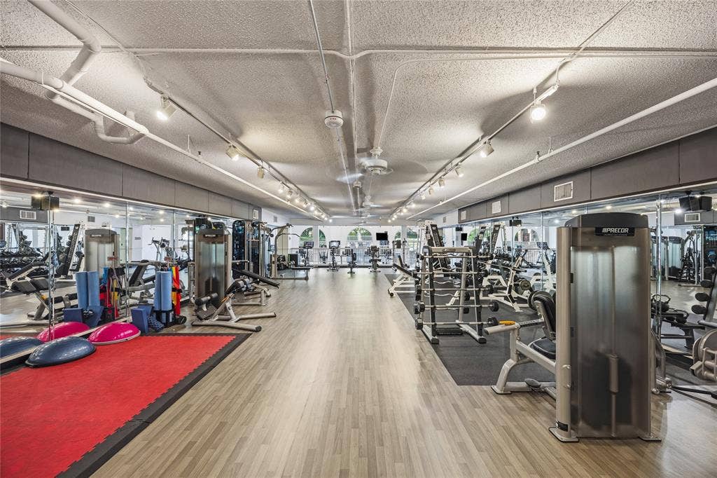 3535 Gillespie Street, #507, Dallas, TX 75219 3535 Gillespie Street, #507, Dallas, TX 75219